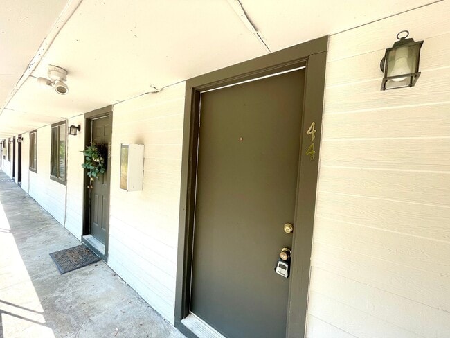 219 Harrell St in Brandon, MS - Building Photo - Building Photo