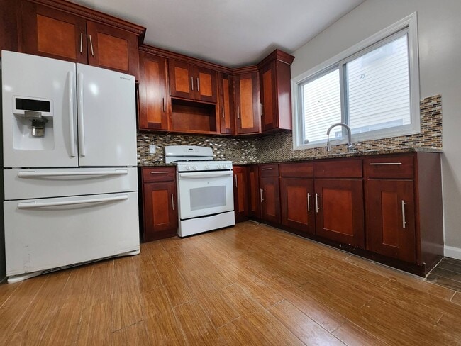 134-32 244th St in Queens, NY - Building Photo - Building Photo