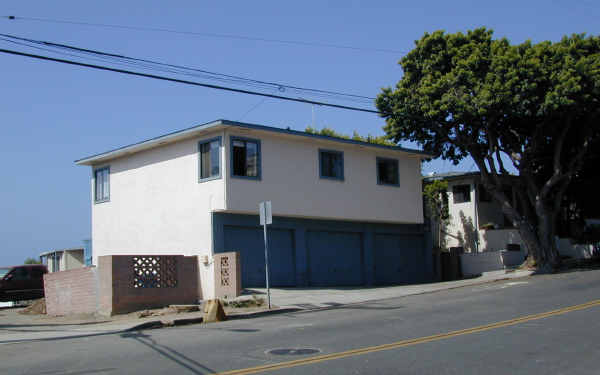 1105 Buena Vista in San Clemente, CA - Building Photo - Building Photo