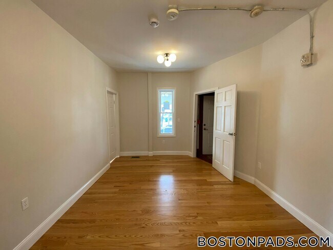 91 Porter St in Stoughton, MA - Building Photo - Building Photo