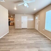 3130 E Cornell St in Lubbock, TX - Building Photo - Building Photo