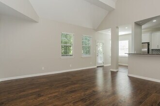 4581 Doral Dr SW in Atlanta, GA - Building Photo - Building Photo