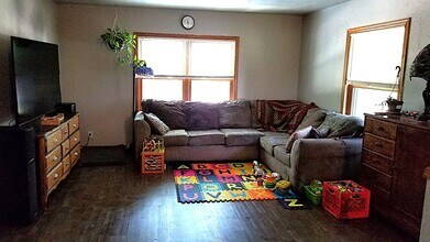 1040 Cedar St, Unit Upper in Plain, WI - Building Photo - Building Photo