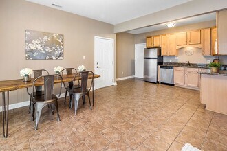 845 Forest Ave #103 in Valley Park, MO - Foto de edificio - Building Photo