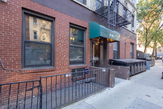 236 E 28th St in New York, NY - Foto de edificio - Building Photo