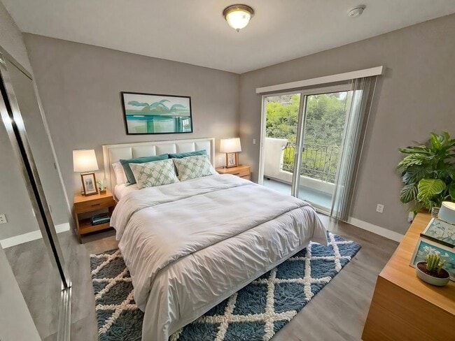 1270 Stoner Ave in Los Angeles, CA - Building Photo - Building Photo