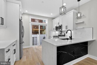 2138 E Albert St in Philadelphia, PA - Building Photo - Building Photo