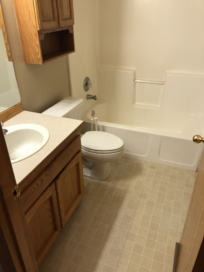 property at 2825 SW Volcano Ct
