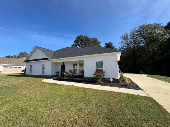 103 Neenan Dr in Enterprise, AL - Building Photo - Building Photo
