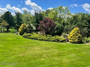12 Glennon Rd in Latham, NY - Building Photo - Building Photo