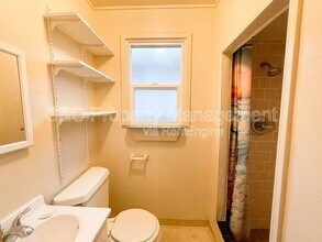 1076 Third St in Monterey, CA - Building Photo - Building Photo