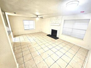 3425 Republic Dr in Forest Hill, TX - Building Photo - Building Photo