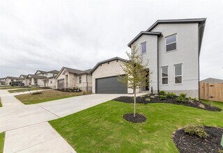 6400 Night Chinook Dr in Buda, TX - Foto de edificio - Building Photo