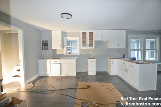 159 Hillside St, Unit 2 in Boston, MA - Building Photo - Building Photo