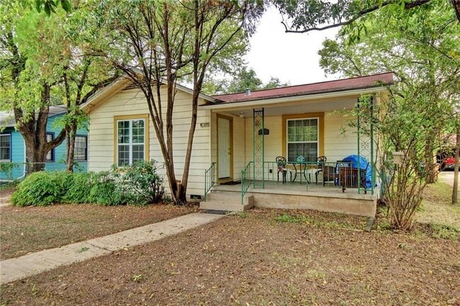 property at 3203 1/2 Cherrywood Rd