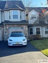 80 Orion Rd in Piscataway, NJ - Building Photo