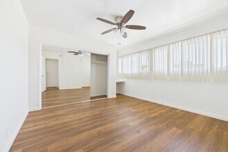 13060 Burbank Blvd. Apartments in Sherman Oaks, CA - Building Photo - Building Photo