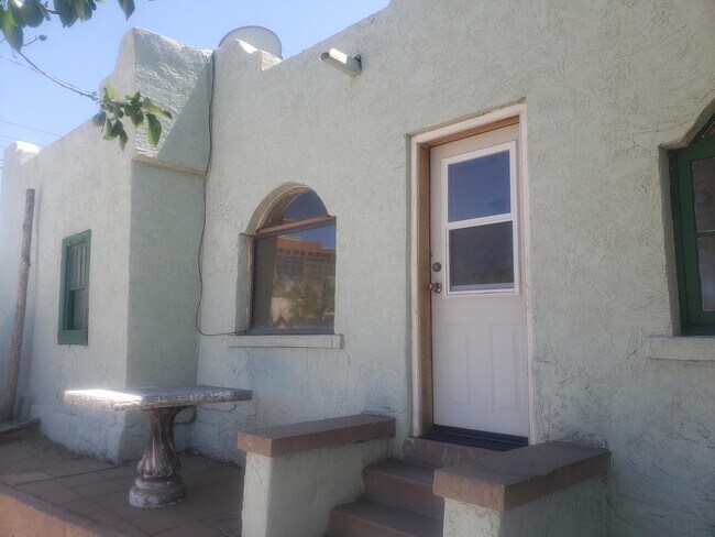 612 Page Ave NE in Albuquerque, NM - Building Photo - Building Photo
