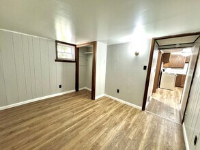 1111 8th Ave in Dodge City, KS - Building Photo - Building Photo