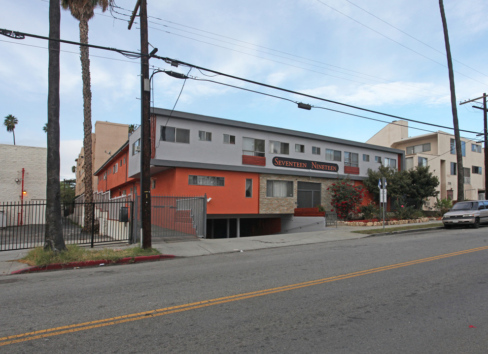 Hollywood-Wilton Apartments in Los Angeles, CA - Building Photo