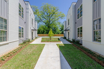 Magnolia Ridge Apartments in Baton Rouge, LA - Building Photo - Building Photo