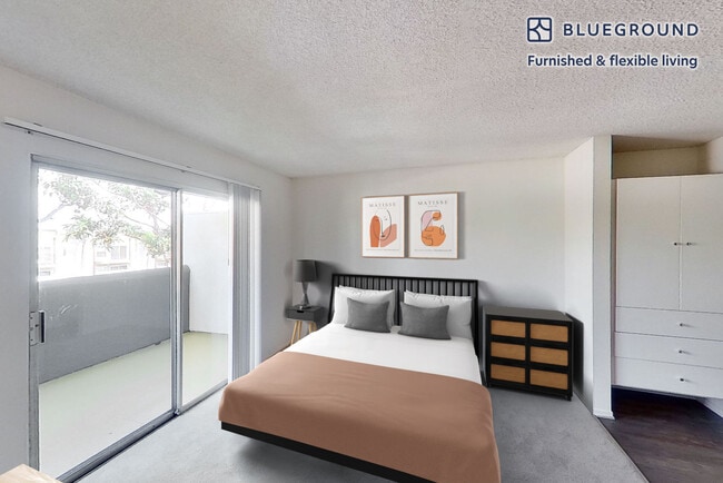 3883 Ingraham St, Unit SI FL1-ID378A in San Diego, CA - Building Photo - Building Photo