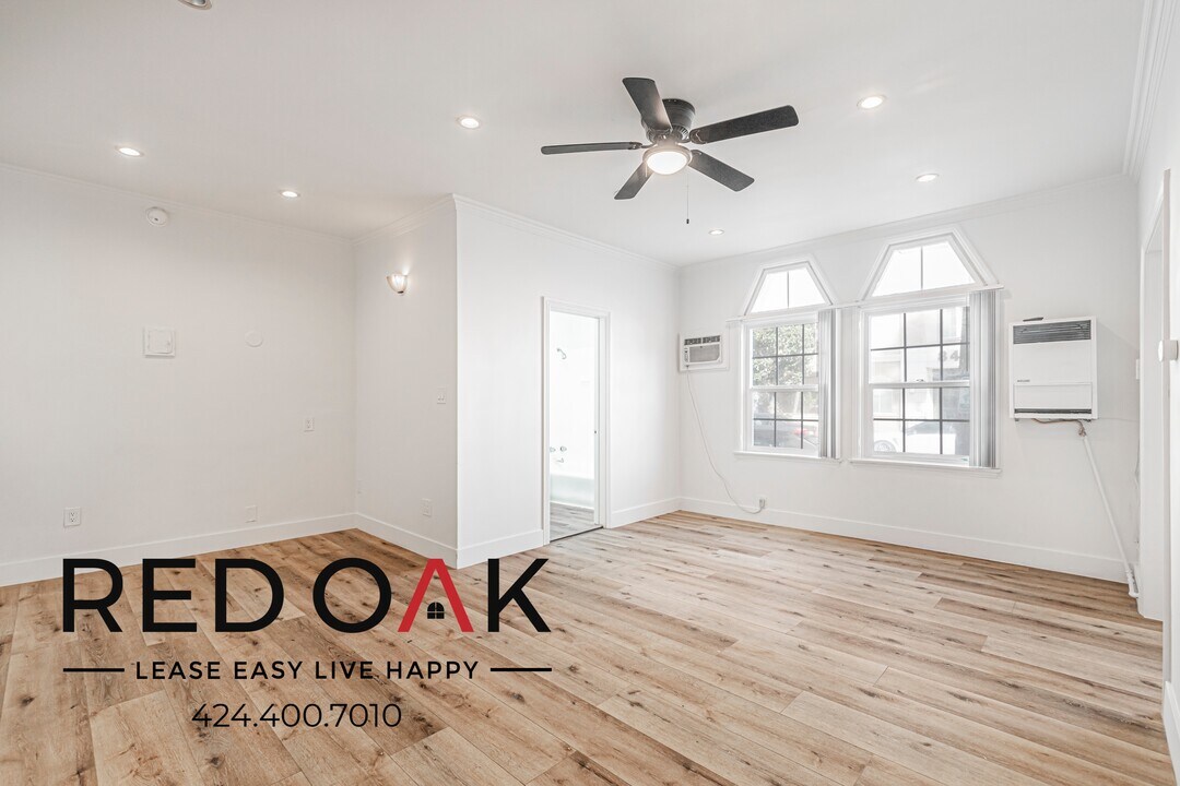 861 Fedora St in Los Angeles, CA - Building Photo