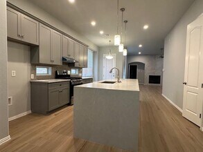 236 Wallington Way in Lewisville, TX - Building Photo - Building Photo