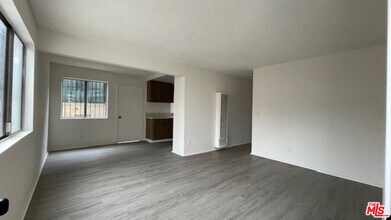 238 N Chicago St in Los Angeles, CA - Building Photo - Building Photo