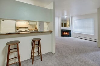 Chugach South in Anchorage, AK - Building Photo - Building Photo