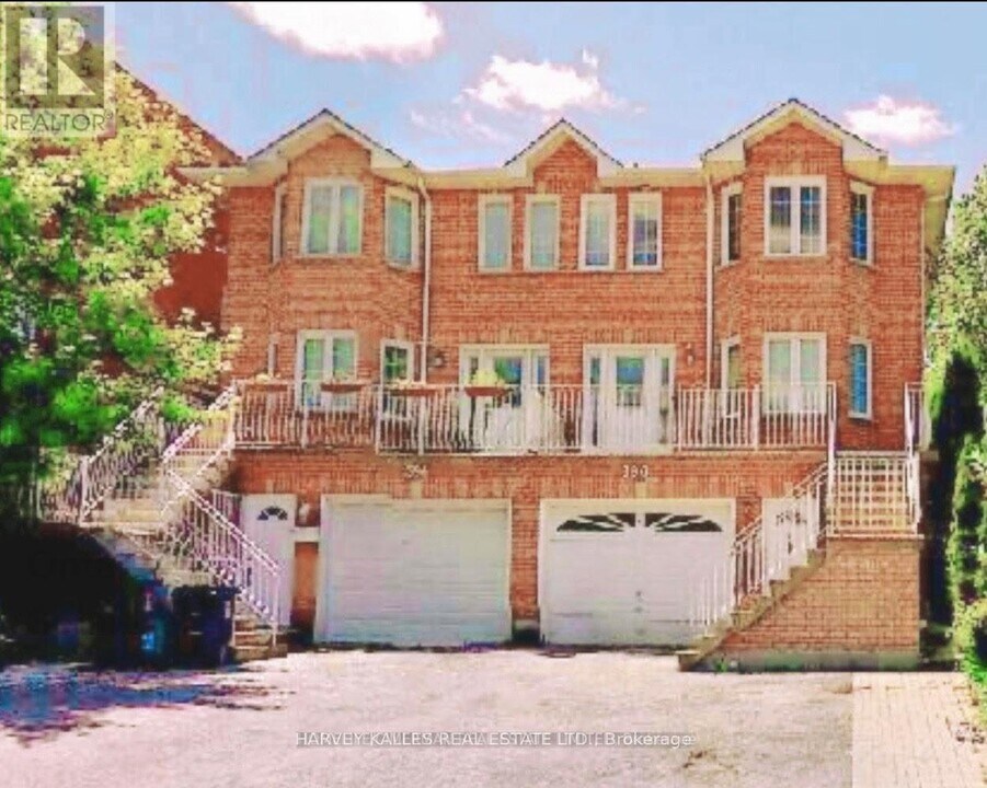 394 Caledonia Rd in Toronto, ON - Building Photo