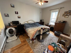 1298 Broadway, Unit 2A in Somerville, MA - Building Photo - Building Photo