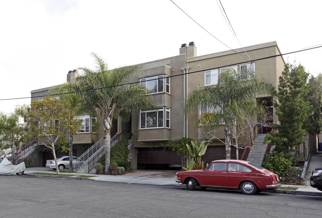 2555-2585 Front St in San Diego, CA - Foto de edificio