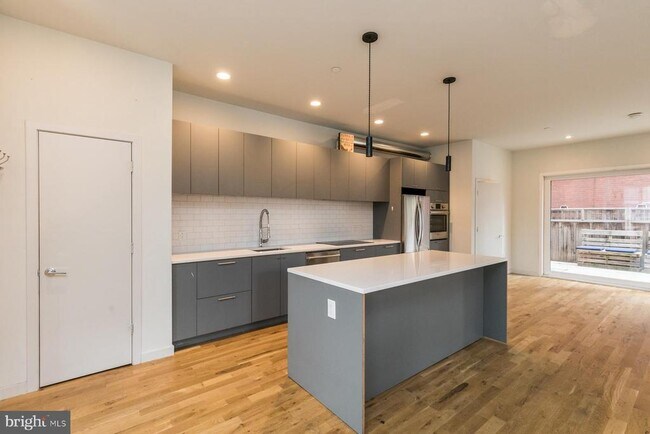 2328 Memphis St in Philadelphia, PA - Building Photo - Building Photo