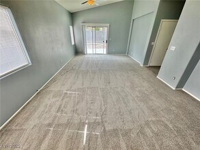 6025 Draft Horse Dr in North Las Vegas, NV - Building Photo - Building Photo
