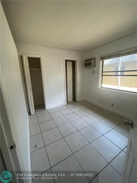 4051 N Dixie Hwy in Oakland Park, FL - Building Photo - Building Photo