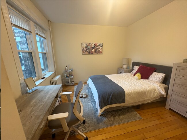 215A Harvard Ave, Unit 5