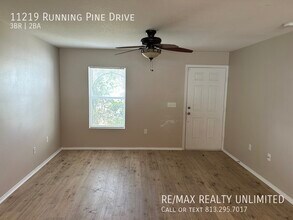 11219 Running Pine Dr in Riverview, FL - Building Photo - Building Photo