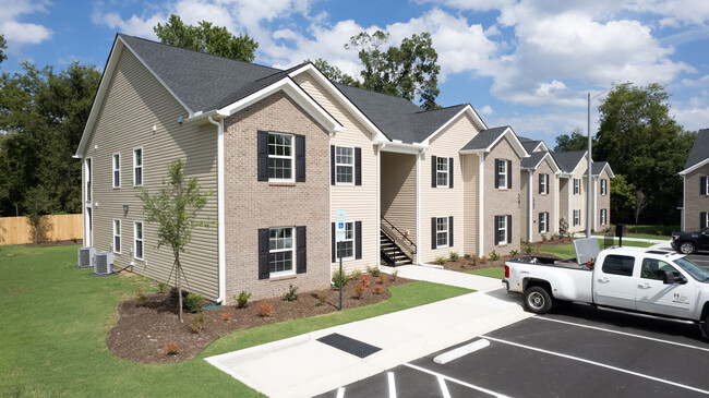 Adam Street Apartments in Fayetteville, NC - Building Photo - Building Photo