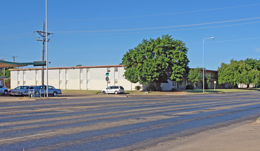 Ashwood Court in Lubbock, TX - Building Photo - Building Photo