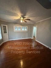 10615 S Highland Ave in Garfield Heights, OH - Building Photo - Building Photo