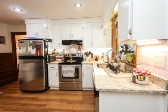19 Burton Terrace in Weymouth, MA - Building Photo - Building Photo