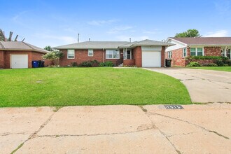 1516 Sheffield Rd in The Village, OK - Building Photo - Building Photo