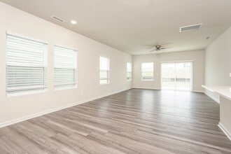 1036 Cherry Stem Rd in Haw River, NC - Building Photo - Building Photo