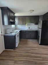 146 Divinity St in Bristol, CT - Building Photo - Building Photo