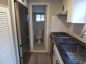 9 Fredericks Rd in Greenwood Lake, NY - Building Photo - Building Photo