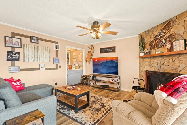 301 Pinnacle Inn Rd