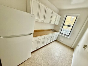 85 Convent Pl in Yonkers, NY - Foto de edificio - Building Photo