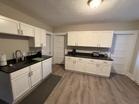 41 Cliff St in Fitchburg, MA - Building Photo