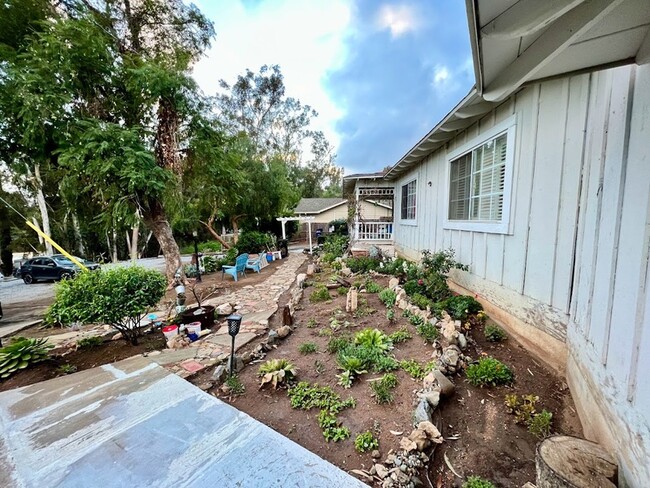 3053 Quail Rd in Escondido, CA - Building Photo - Building Photo